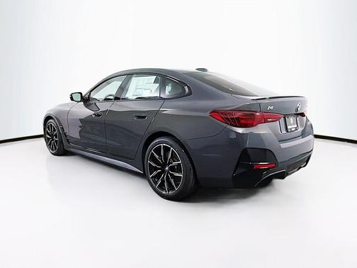 Dravit Grey Metallic 2026 BMW i4 Gran Coupe xDrive40