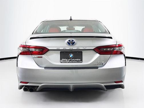 2024 Toyota Camry Hybrid SE