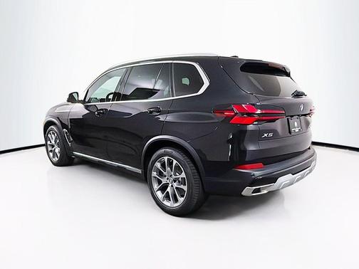 Black Sapphire Metallic 2026 BMW X5 xDrive40i