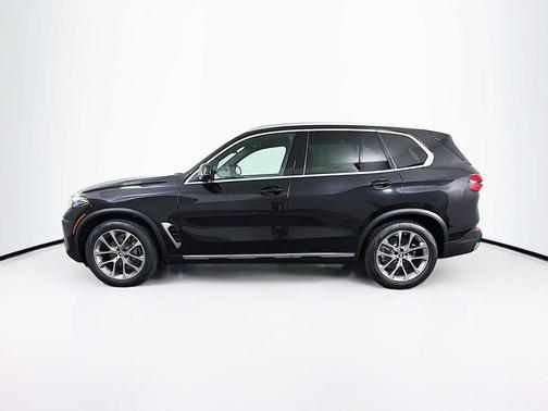 Black Sapphire Metallic 2026 BMW X5 xDrive40i