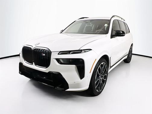2025 BMW X7 M60i