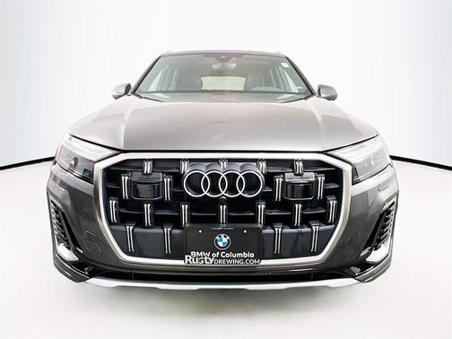 2025 Audi Q7 55 Premium Plus