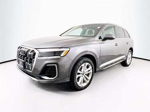 2025 Audi Q7 55 Premium Plus