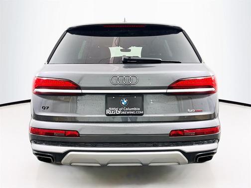 2025 Audi Q7 55 Premium Plus