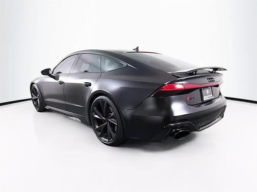 2023 Audi RS 7 4.0T