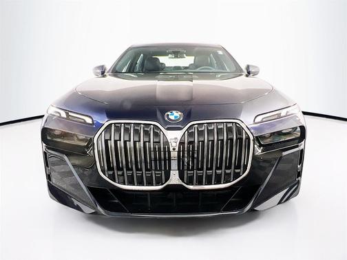 2025 BMW 760 i xDrive