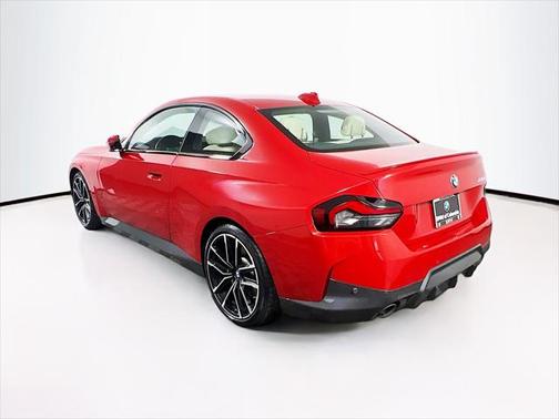 2022 BMW 230 i