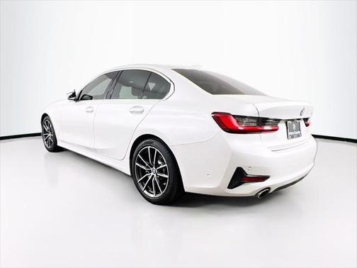 2021 BMW 330 i