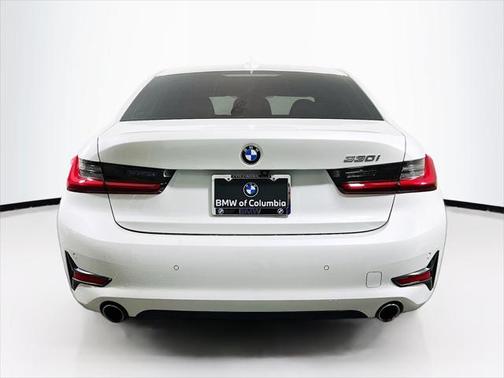 2021 BMW 330 i