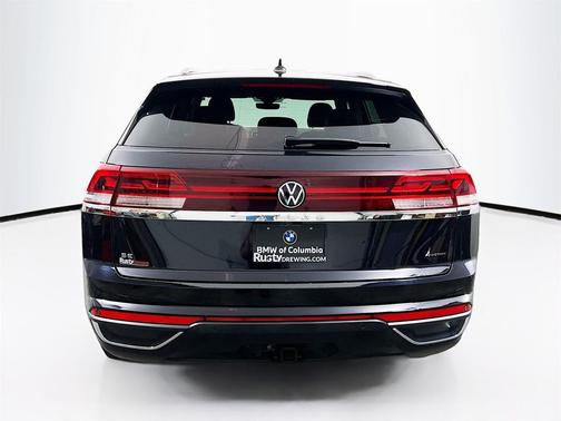 2025 Volkswagen Atlas Cross Sport 2.0T SE w/Technology 4MOTION