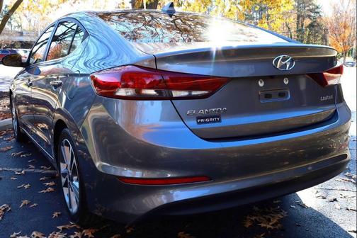 2017 Hyundai ELANTRA Limited