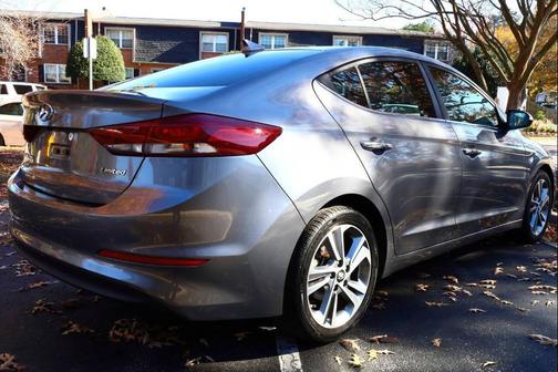 2017 Hyundai ELANTRA Limited