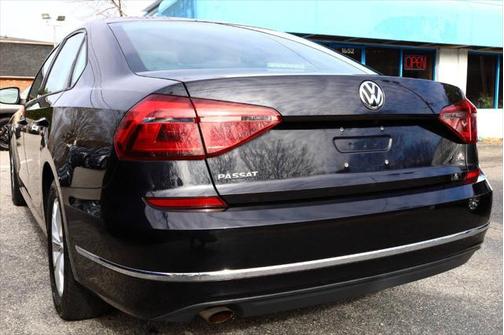 2018 Volkswagen Passat 2.0T S