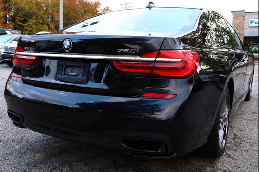 2016 BMW 750 i xDrive