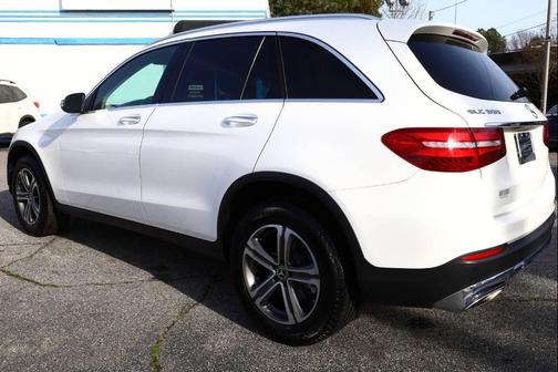 2018 Mercedes-Benz GLC 300 Base