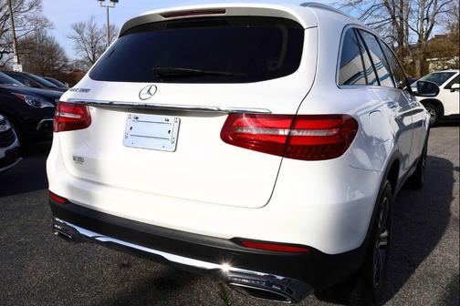 2018 Mercedes-Benz GLC 300 Base