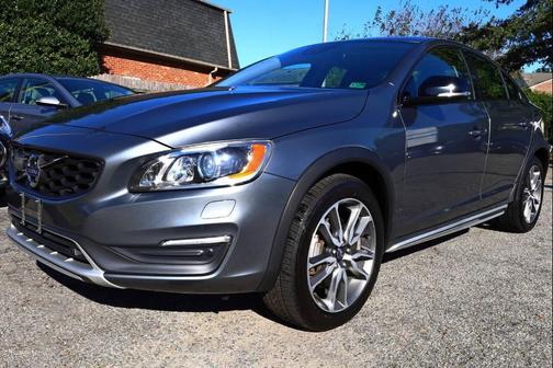 2016 Volvo S60 Cross Country T5 Platinum