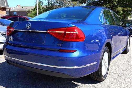 2016 Volkswagen Passat 1.8T R-Line