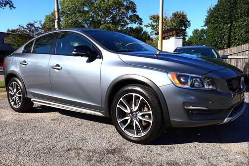 2016 Volvo S60 Cross Country T5 Platinum