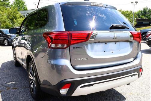 2020 Mitsubishi Outlander ES