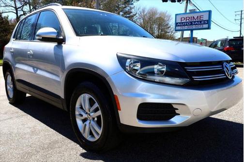 2016 Volkswagen Tiguan SE