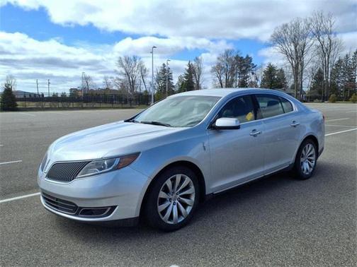 2015 Lincoln MKS Base