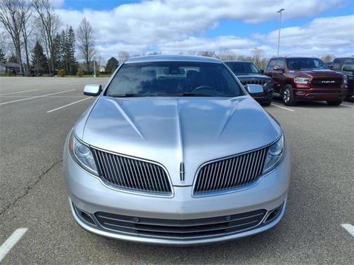 2015 Lincoln MKS Base