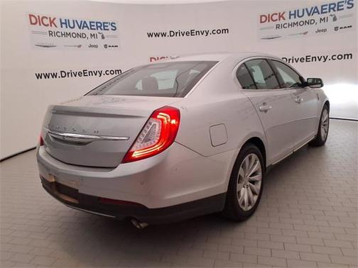 2015 Lincoln MKS Base