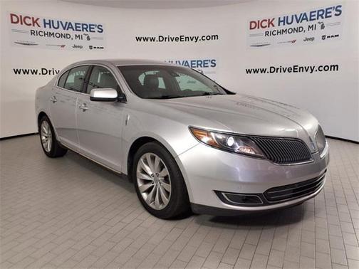 2015 Lincoln MKS Base