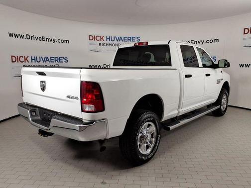 Bright White Clearcoat 2018 RAM 2500 Tradesman Crew Cab 4x4 6'4' Box