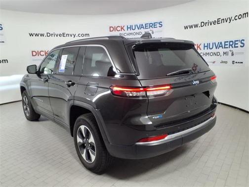 2023 Jeep Grand Cherokee 4xe Base