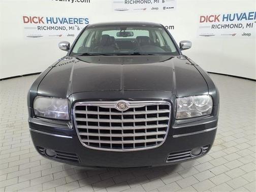 2010 Chrysler 300 Touring/Signature/Executive Series