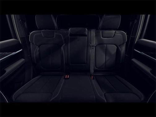 2026 Jeep Grand Cherokee Altitude