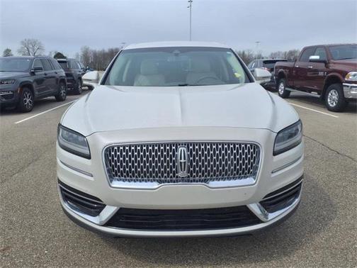 2019 Lincoln Nautilus Select
