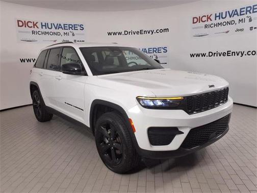 2023 Jeep Grand Cherokee Altitude