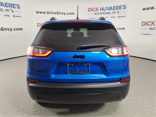 2023 Jeep Cherokee Altitude