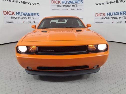 2014 Dodge Challenger SXT