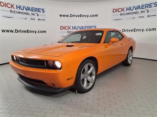 2014 Dodge Challenger SXT