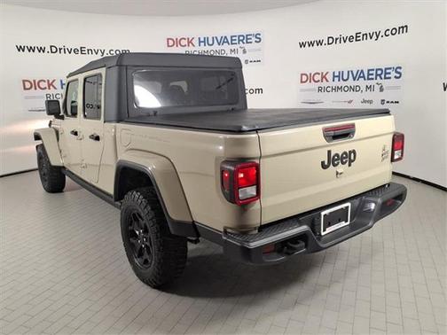 2022 Jeep Gladiator Willys 4x4