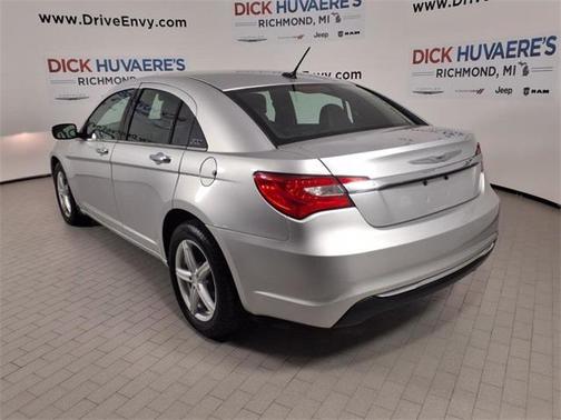 2012 Chrysler 200 Limited
