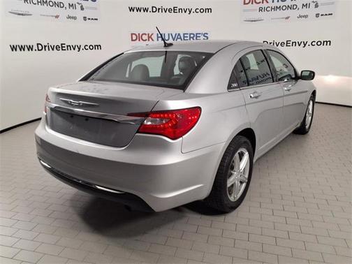 2012 Chrysler 200 Limited