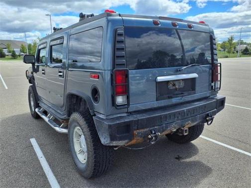 2005 Hummer H2 Base