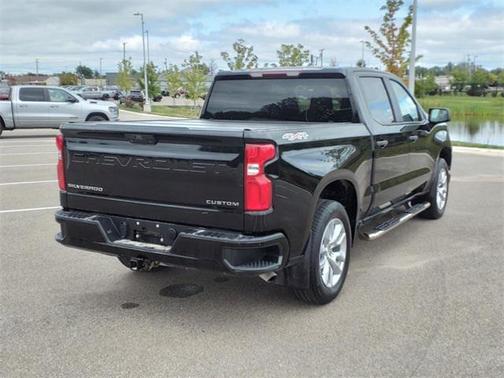 2020 Chevrolet Silverado 1500 Custom