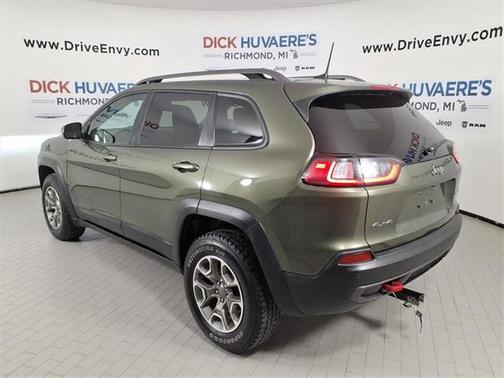 2020 Jeep Cherokee Trailhawk