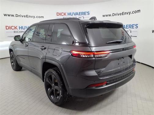 2023 Jeep Grand Cherokee Limited X