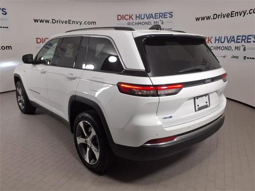 2023 Jeep Grand Cherokee 4xe Base