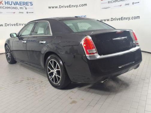 2012 Chrysler 300 Limited