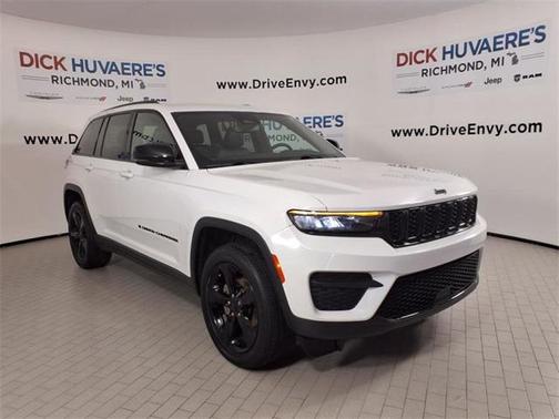 2023 Jeep Grand Cherokee Altitude