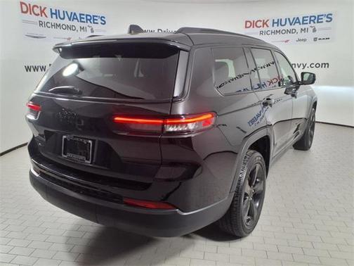 2023 Jeep Grand Cherokee L Altitude
