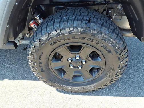 Hydro Blue Pearlcoat 2021 Jeep Gladiator Mojave 4x4